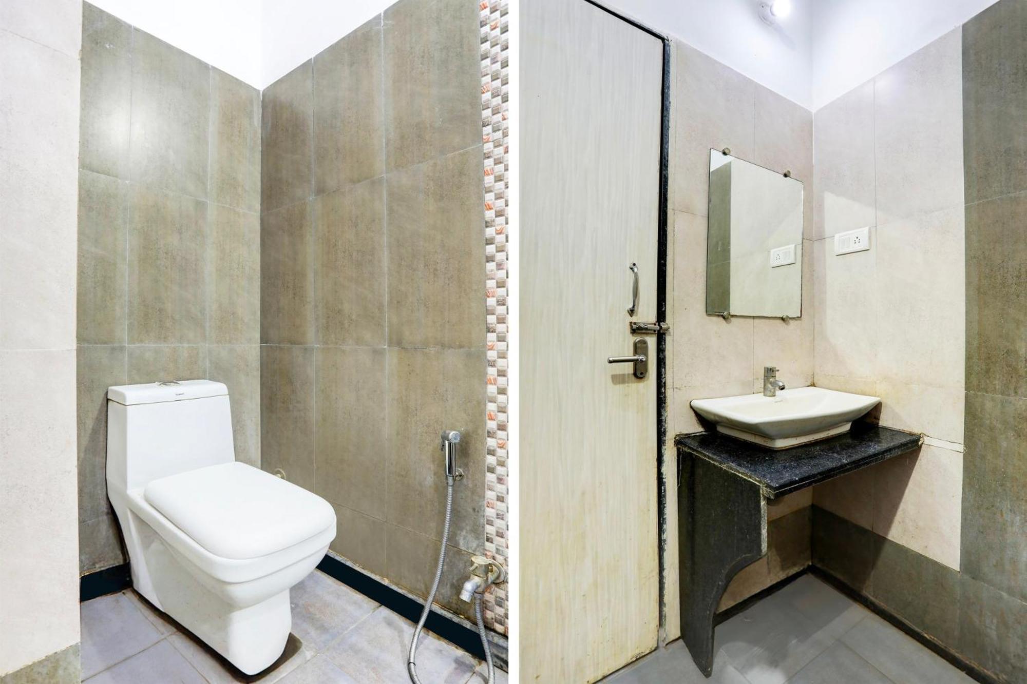 Super Townhouse Hoshangabad Road Near Aashima Mall Samarda Kaliasot Екстер'єр фото