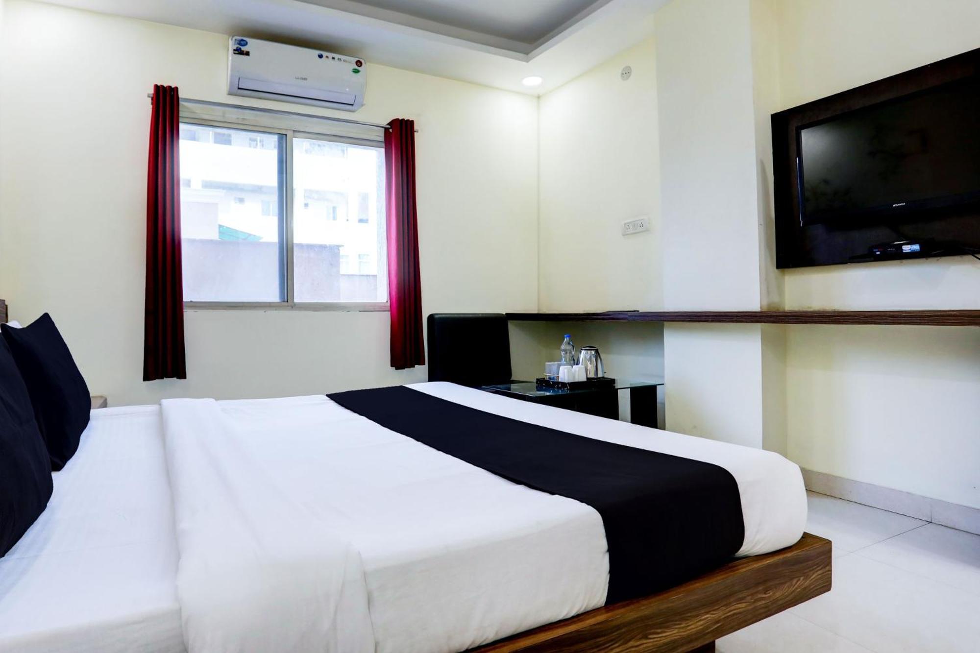 Super Townhouse Hoshangabad Road Near Aashima Mall Samarda Kaliasot Екстер'єр фото