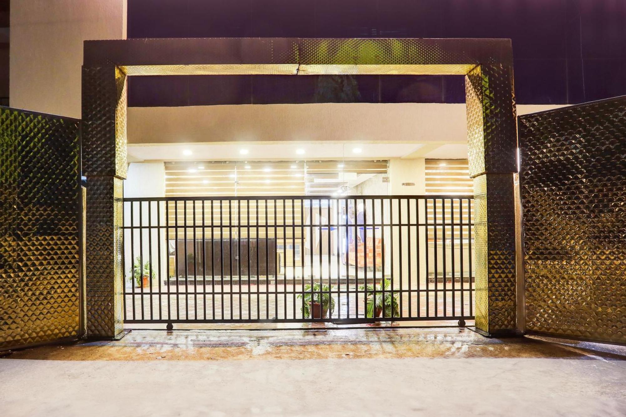 Super Townhouse Hoshangabad Road Near Aashima Mall Samarda Kaliasot Екстер'єр фото